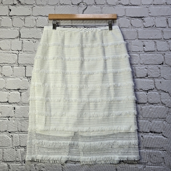 White House Black Market Dresses & Skirts - White‎ House Black Market WHBM White Fringe Crochet Accent Pencil Skirt Size 12